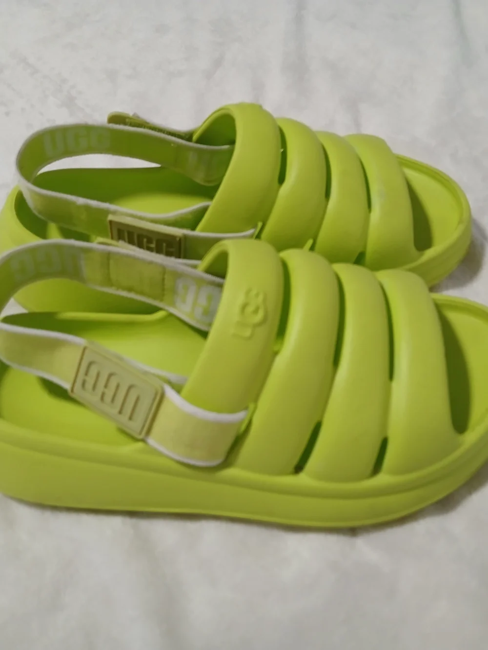 UGG Kids' Bright Lime Green Cushioned Strap Sandals